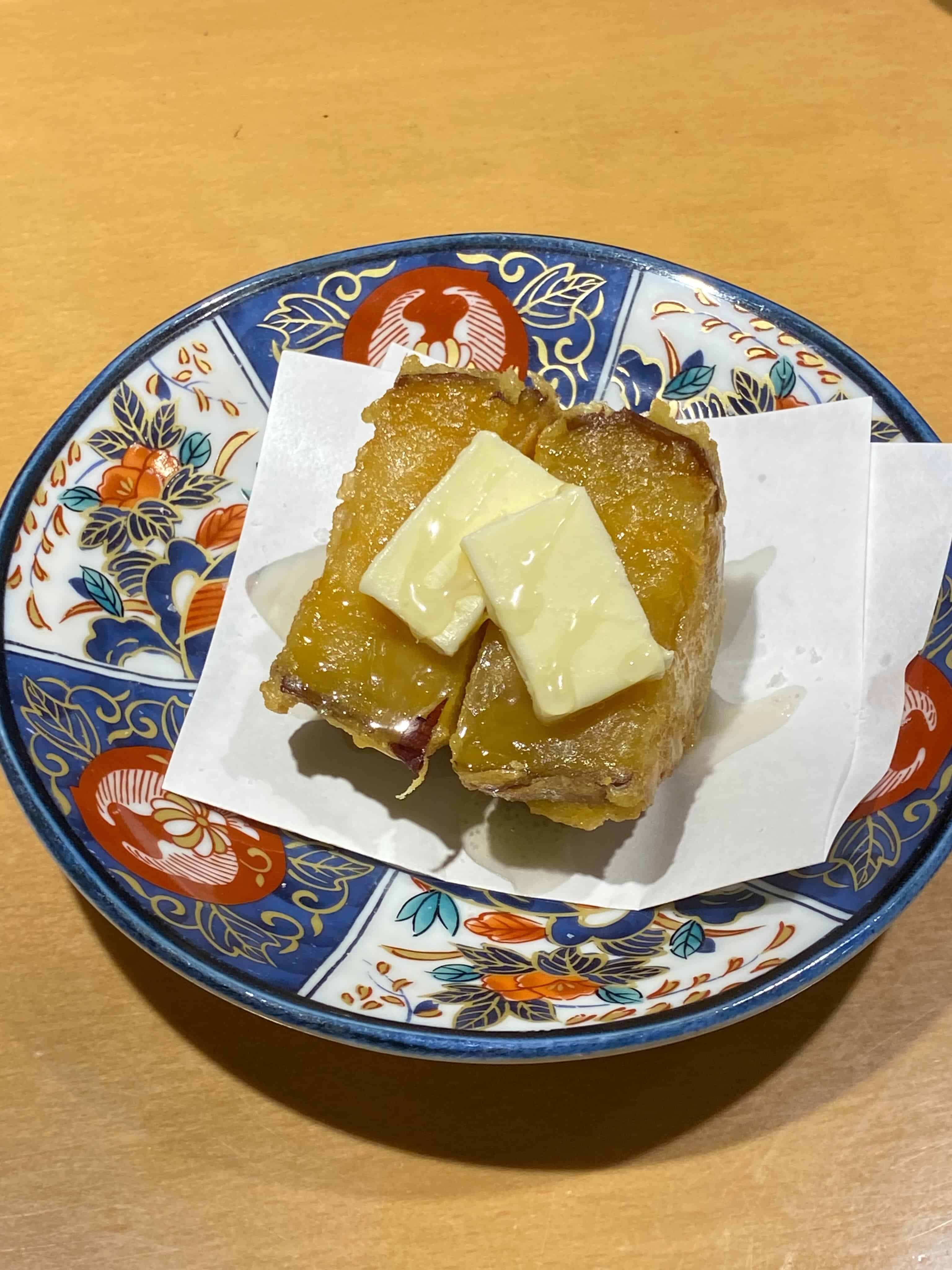 こちら女性から大人気【焼き芋の天ぷら〜はちみつバター】です‼︎