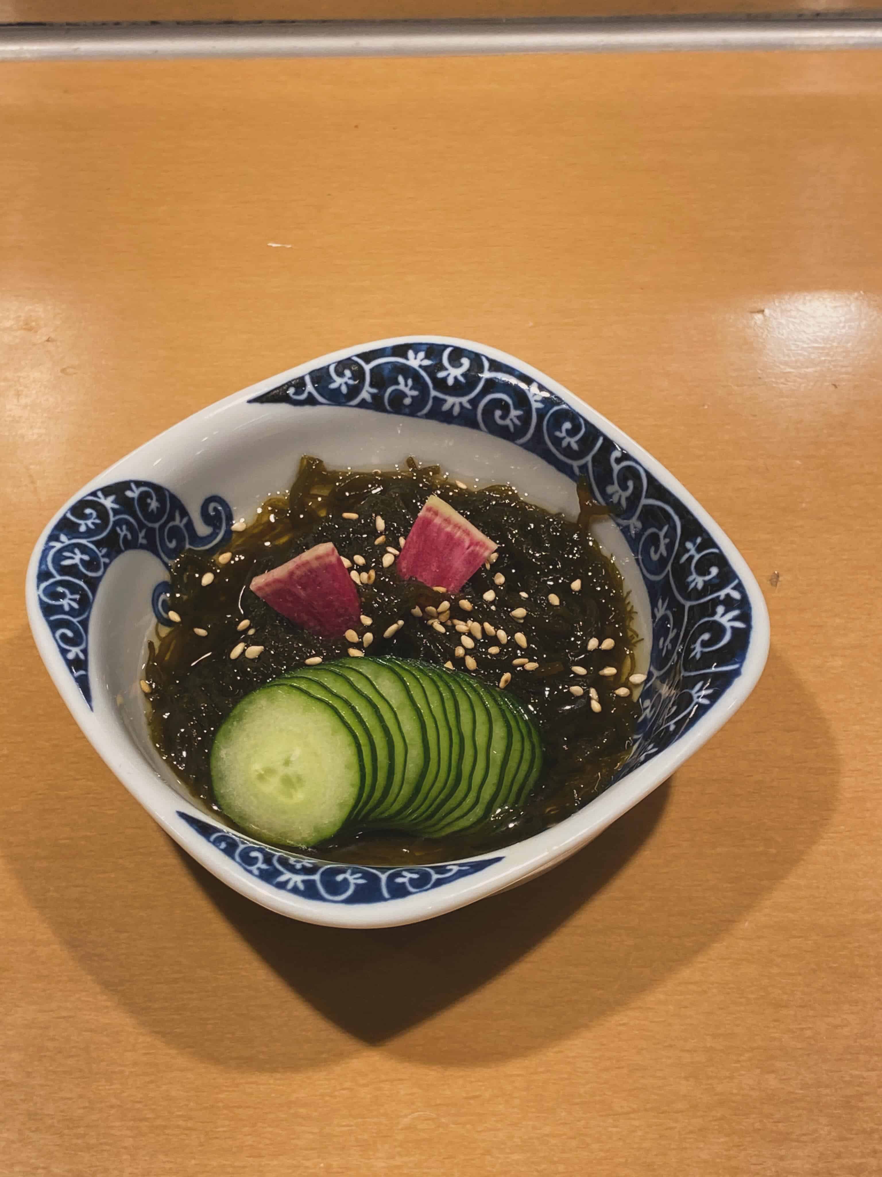 蒸し暑い時期にピッタリ【もずく酢　土佐醤油仕立て】です！